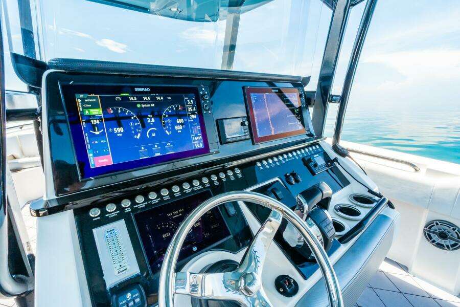 38ft Fountain Yacht For Sale