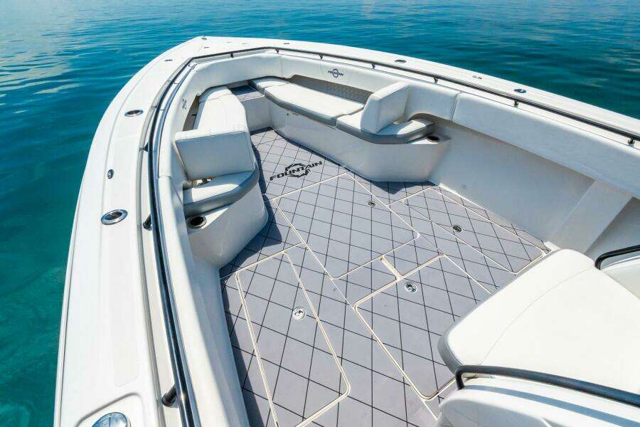 38ft Fountain Yacht For Sale