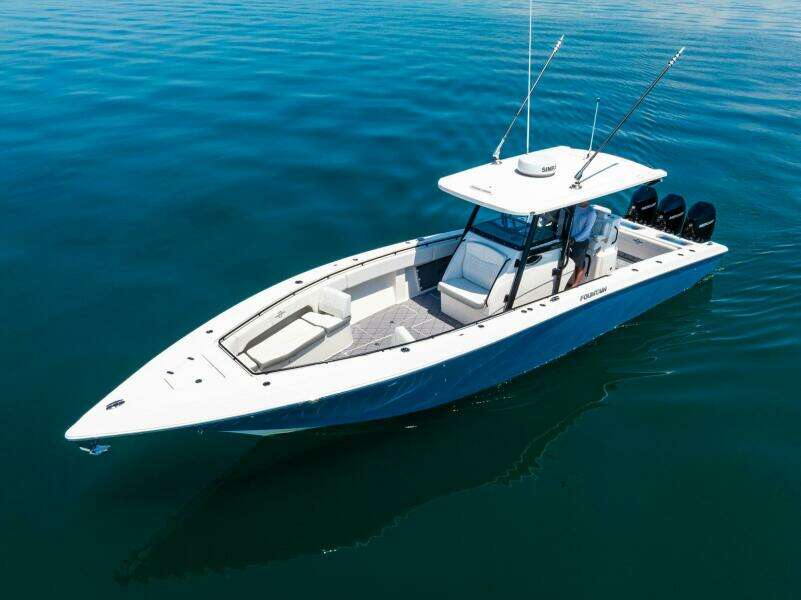 38ft Fountain Yacht For Sale