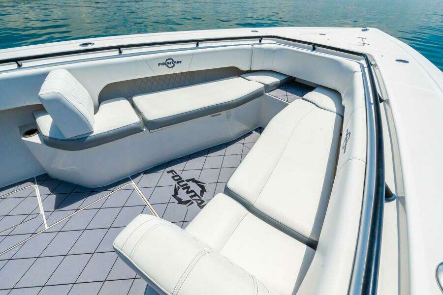 38ft Fountain Yacht For Sale