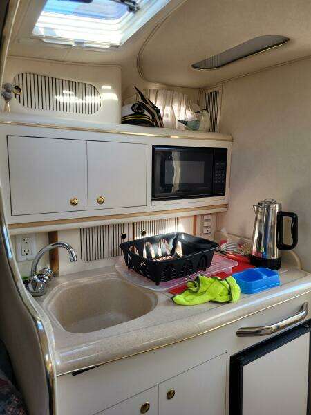Dirty Dancer 29ft Sea Ray Yacht For Sale