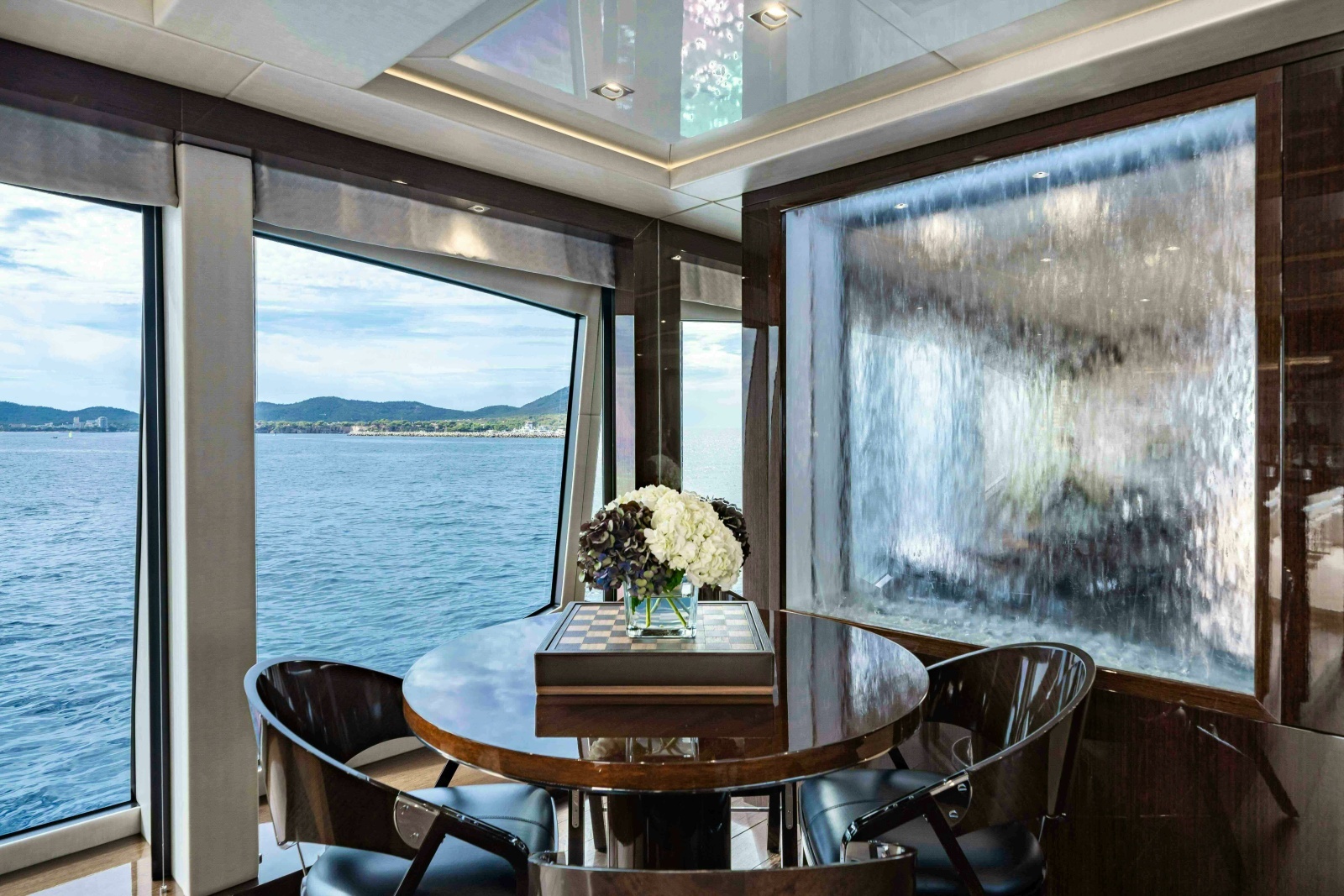 2016 Sunseeker Sunseeker 131 Yacht photo 27