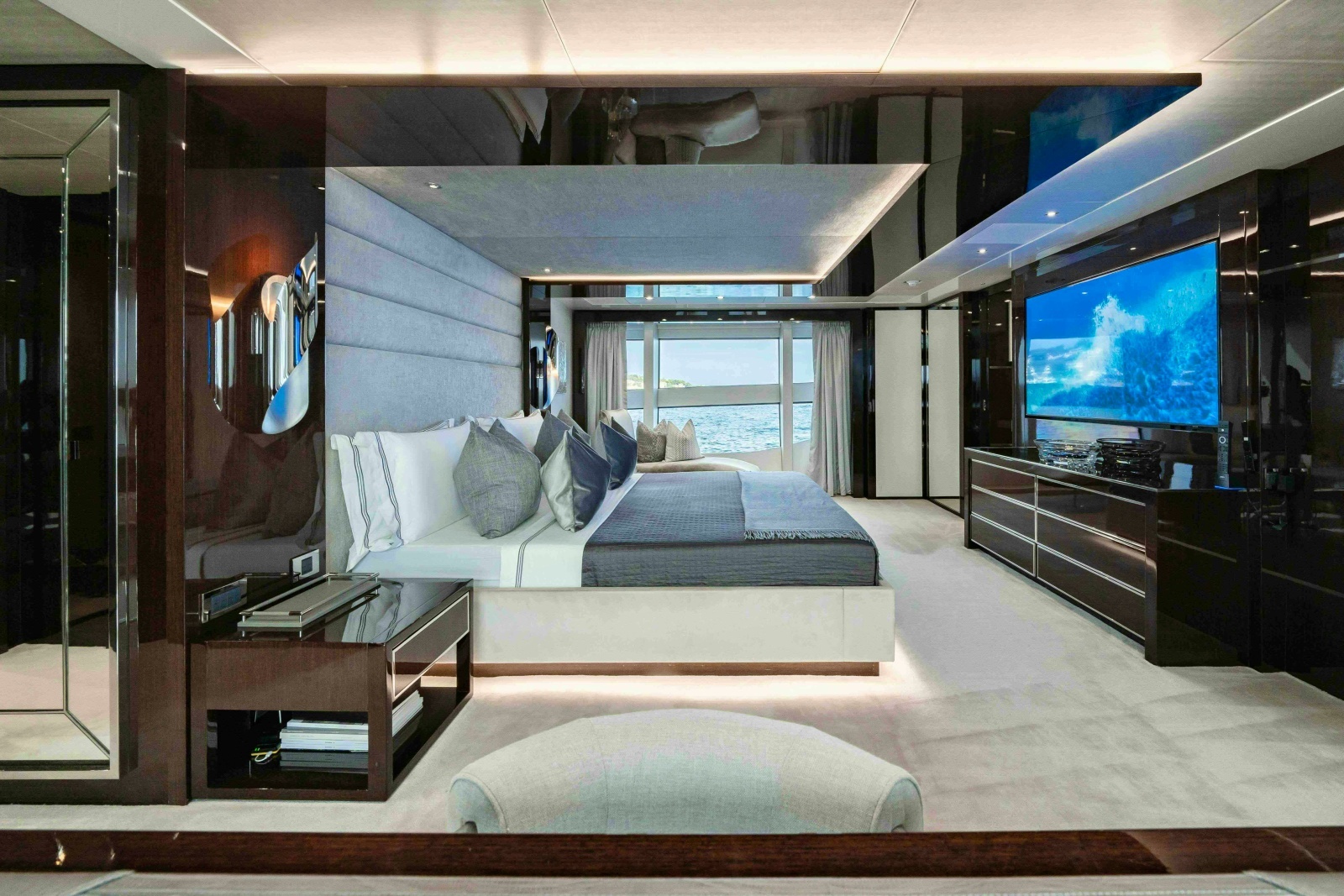 2016 Sunseeker Sunseeker 131 Yacht photo 30