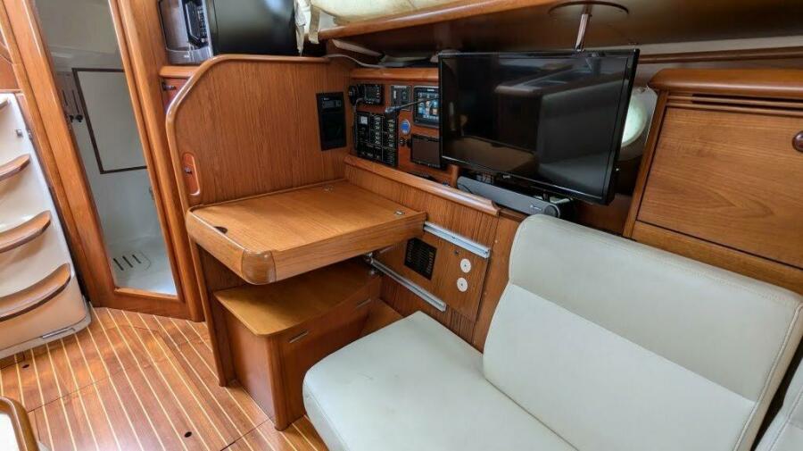 2005 Jeanneau 35