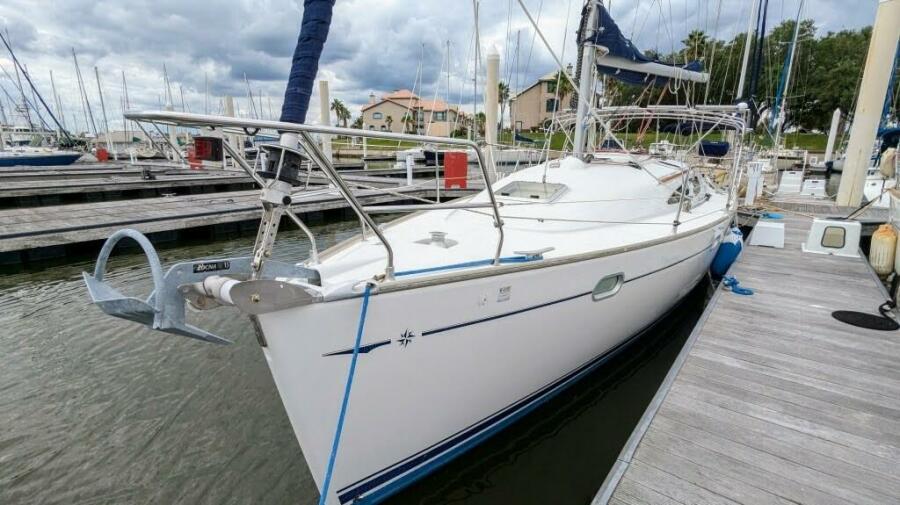 2005 Jeanneau 35