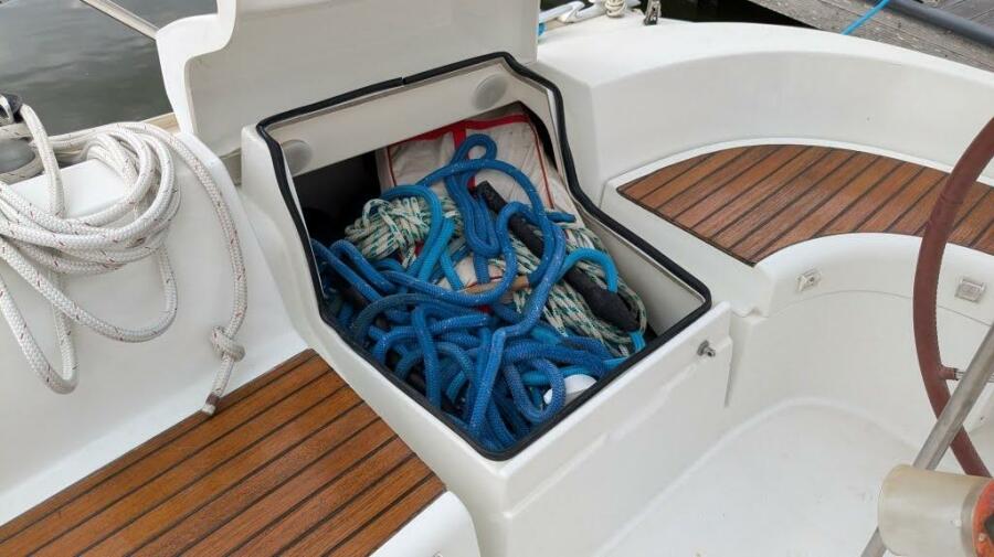 2005 Jeanneau 35