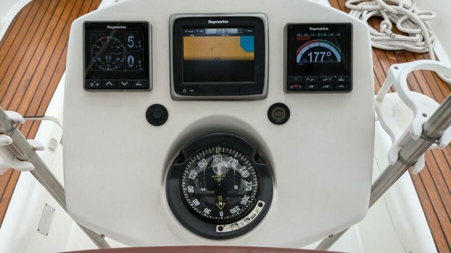 2005 Jeanneau 35