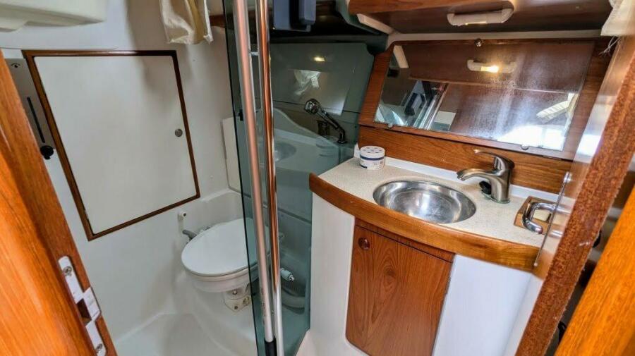 2005 Jeanneau 35