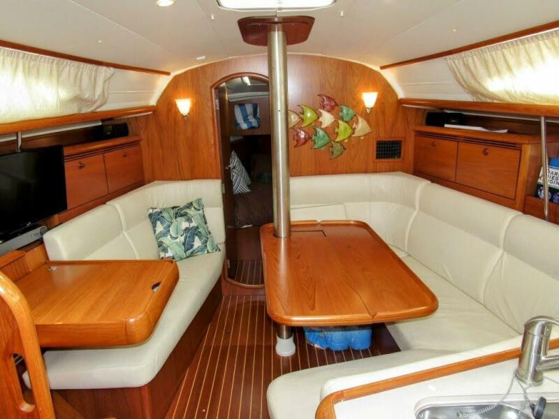 2005 Jeanneau 35