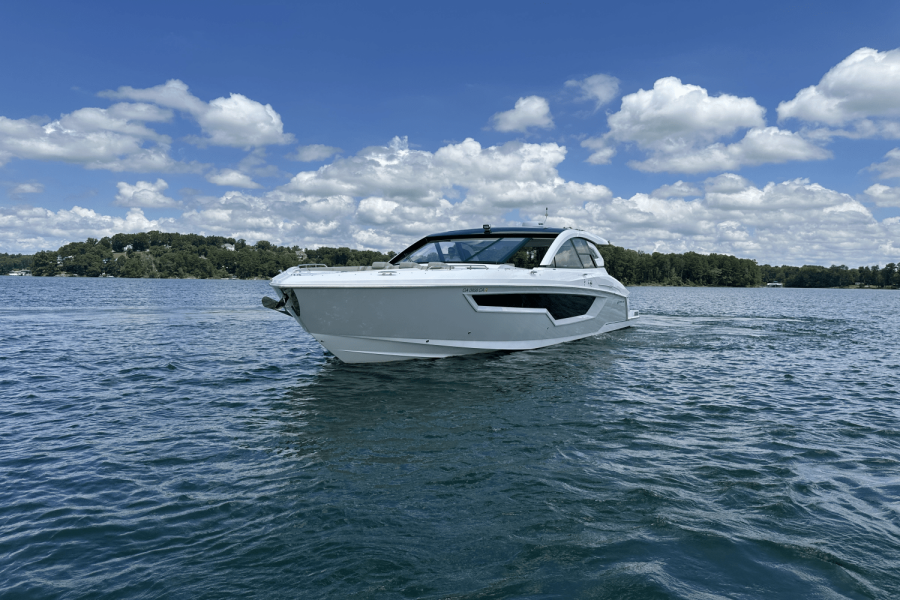 50ft Cruisers Yachts Yacht For Sale