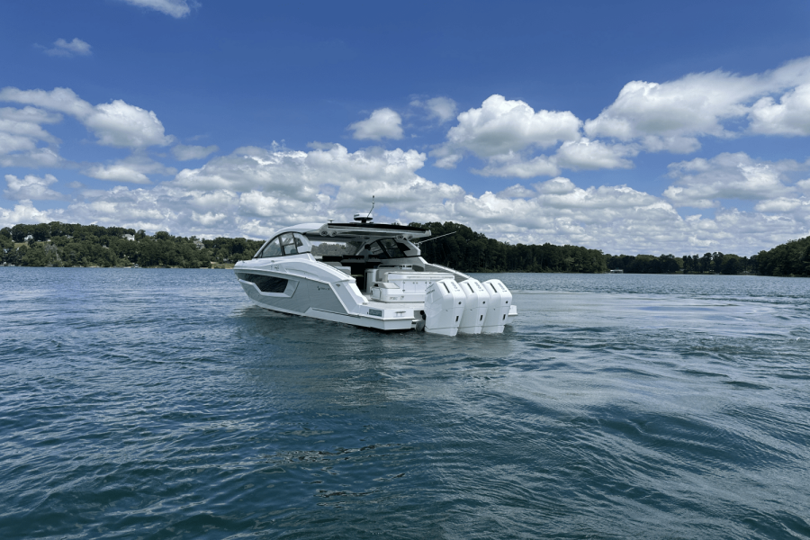 50ft Cruisers Yachts Yacht For Sale