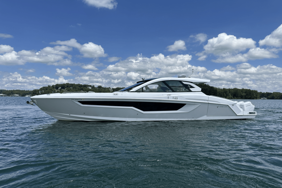 50ft Cruisers Yachts Yacht For Sale