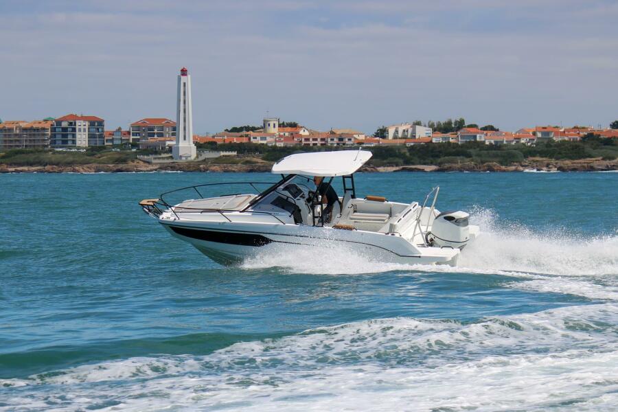 2027 Beneteau Flyer 8 SUNdeck