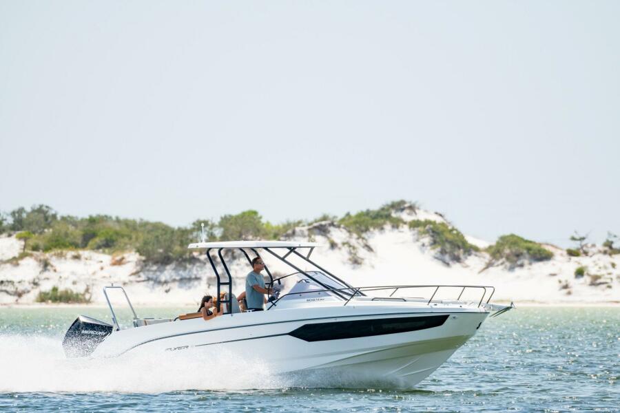 2027 Beneteau Flyer 8 SUNdeck
