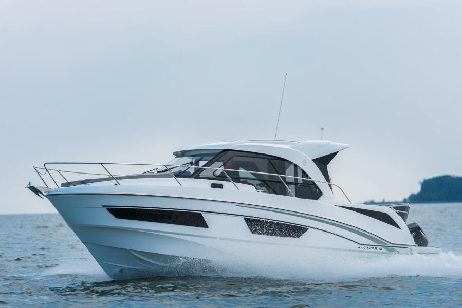 2027 Beneteau Antares 9