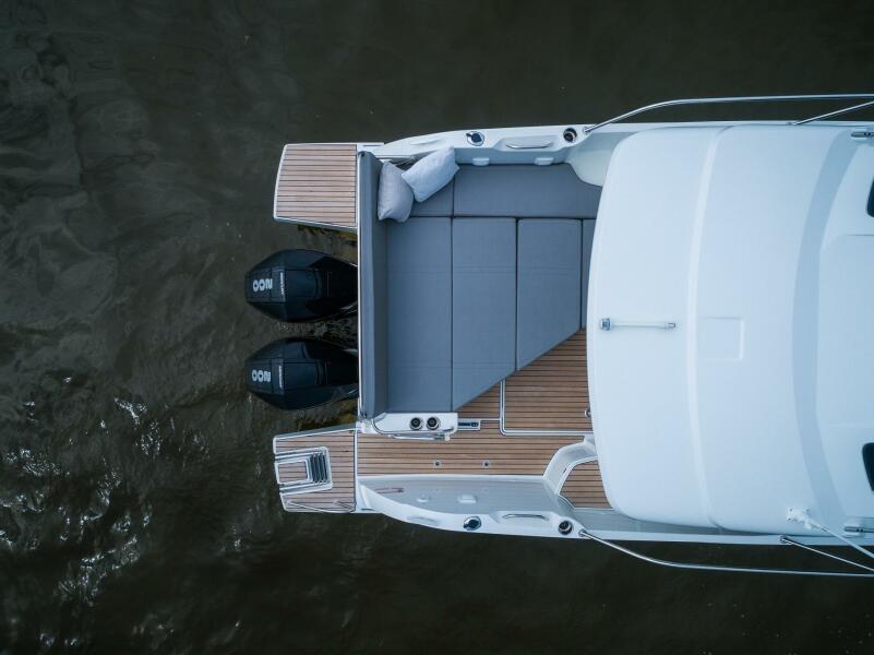 2027 Beneteau Antares 9