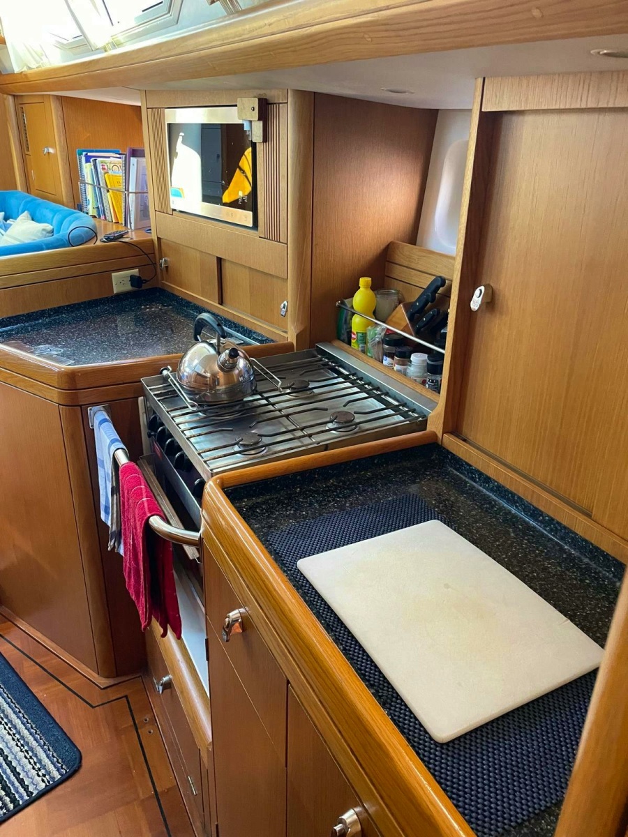 53' 2003 Oyster Yachts 