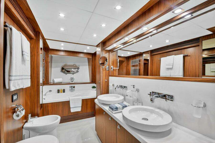 ABOUT TIME 131ft Sunseeker Yacht For Sale