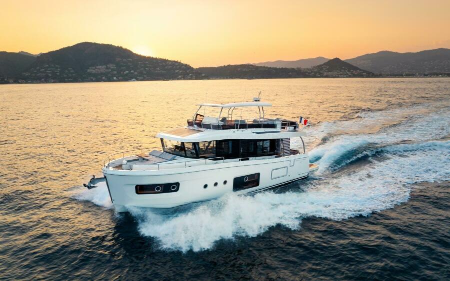 2027 Beneteau Swift Trawler