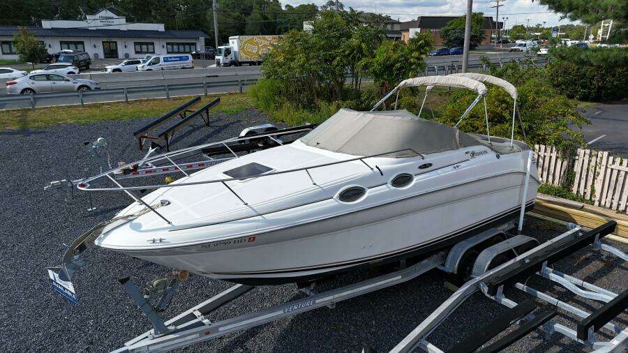 28ft Sea Ray Yacht For Sale