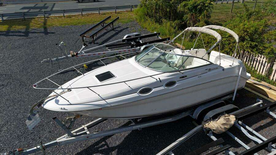 28ft Sea Ray Yacht For Sale