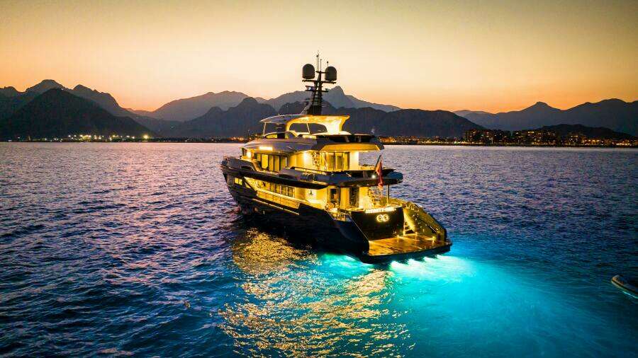 KANDO 110 110ft AvA Yachts Yacht For Sale