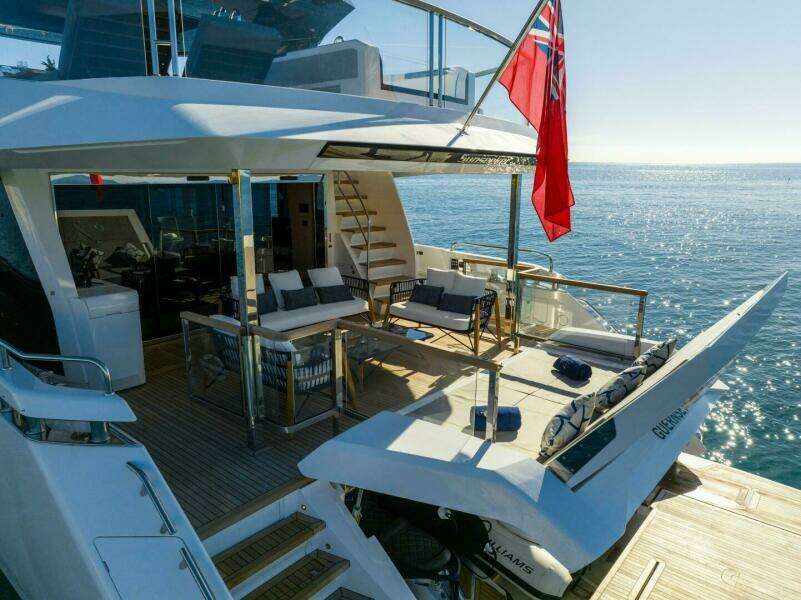 100ft Sunseeker Yacht For Sale