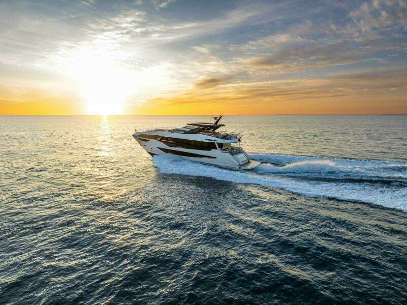 100ft Sunseeker Yacht For Sale