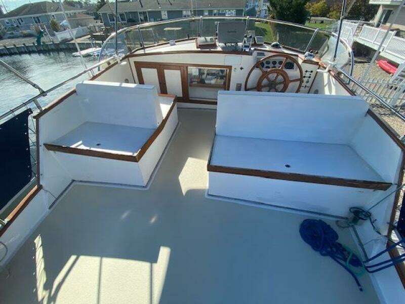 Good Vibrations 42ft Grand Banks Yacht For Sale Good Vibrations 42ft Grand Banks Yacht For Sale
