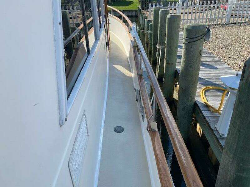 Good Vibrations 42ft Grand Banks Yacht For Sale Good Vibrations 42ft Grand Banks Yacht For Sale