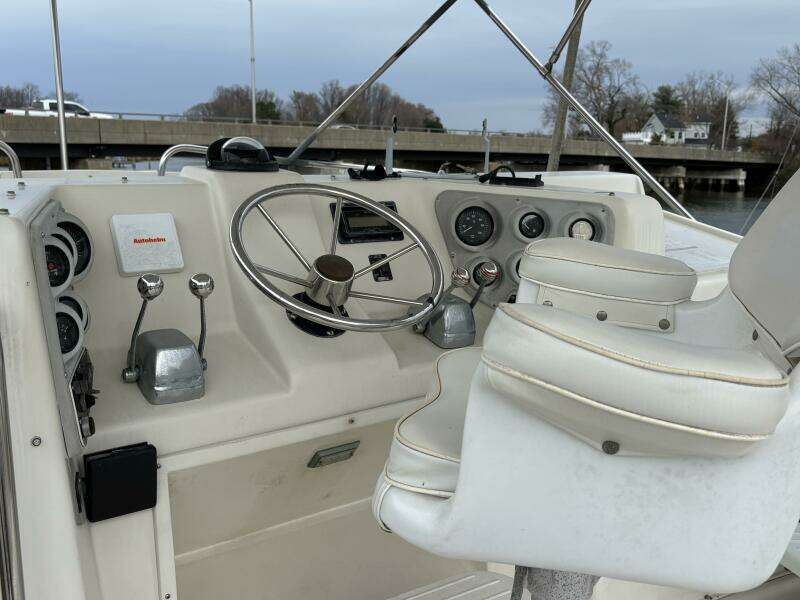 Greene s Bor o II 40ft Silverton Yacht For Sale