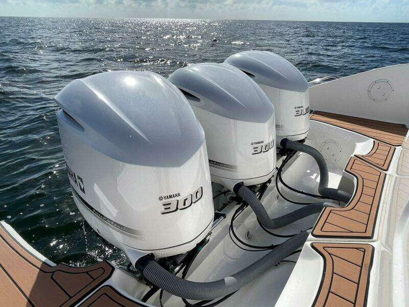 Lady B 36ft Pursuit Yacht For Sale