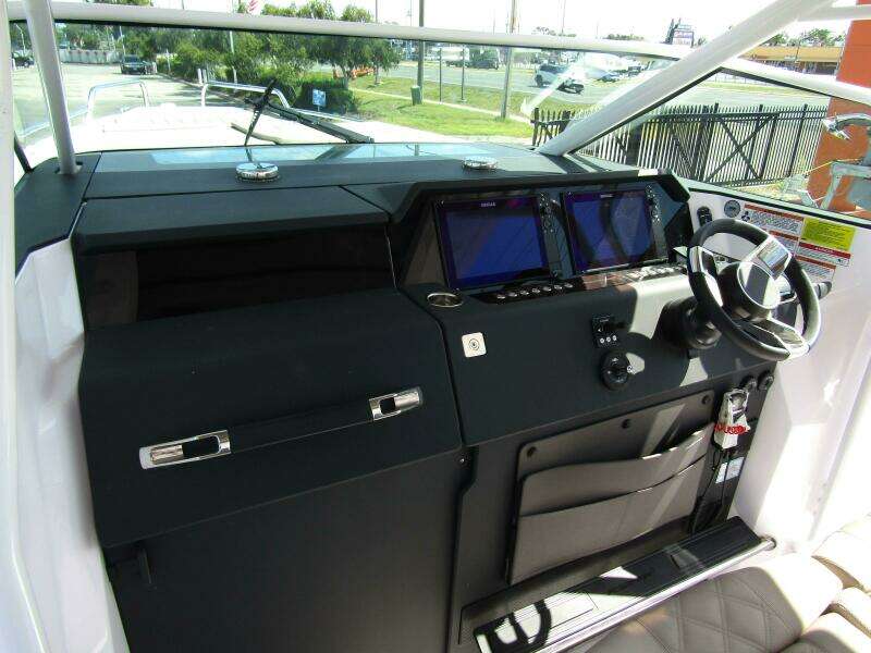 37ft Axopar Yacht For Sale