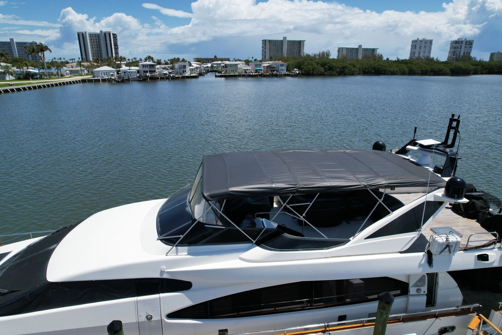 1999 Azimut 
