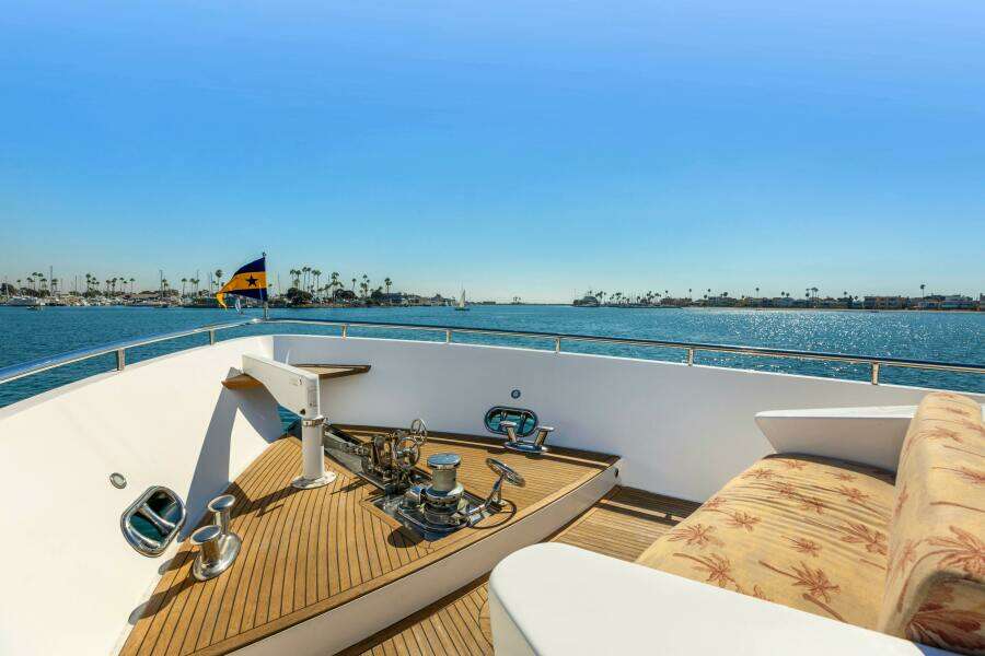 REVERIE 98ft Horizon Yacht For Sale
