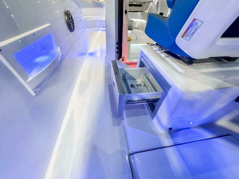 37ft Axopar Yacht For Sale