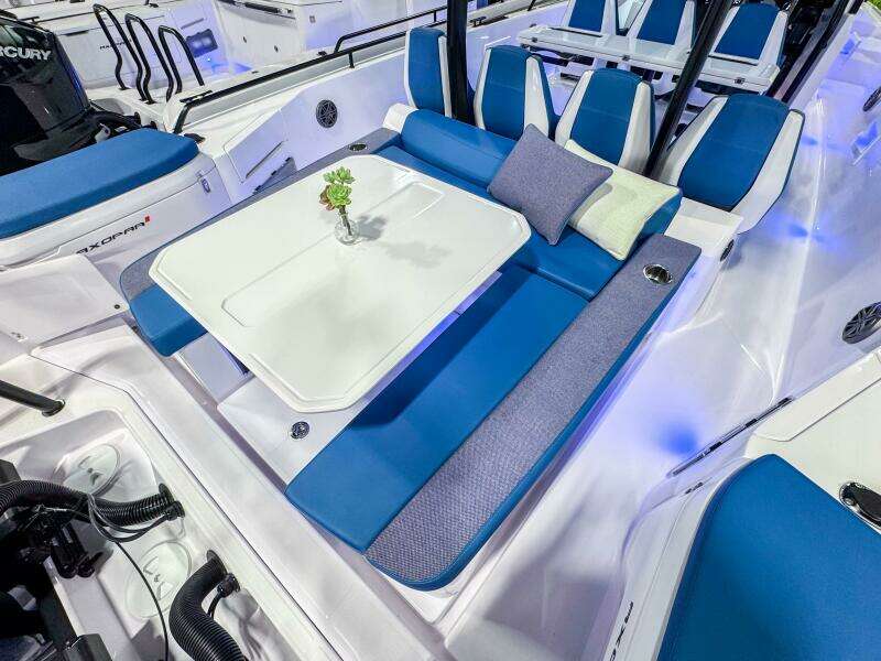 37ft Axopar Yacht For Sale