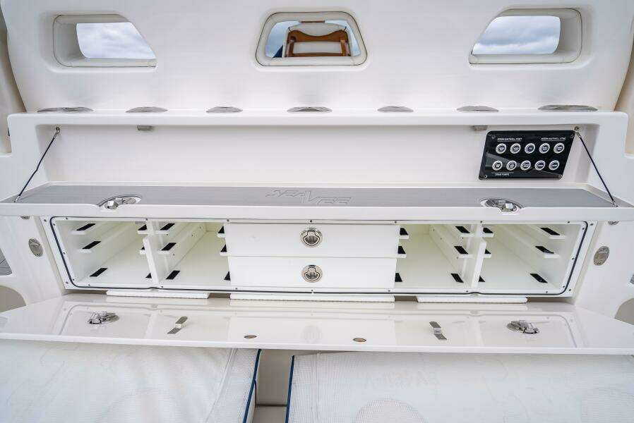 42ft SeaVee Yacht For Sale