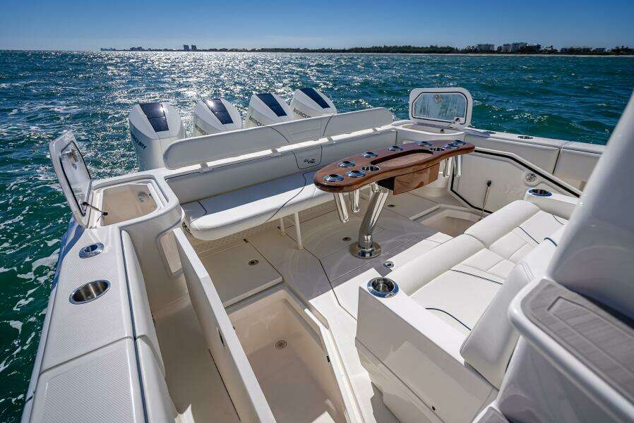 42ft SeaVee Yacht For Sale