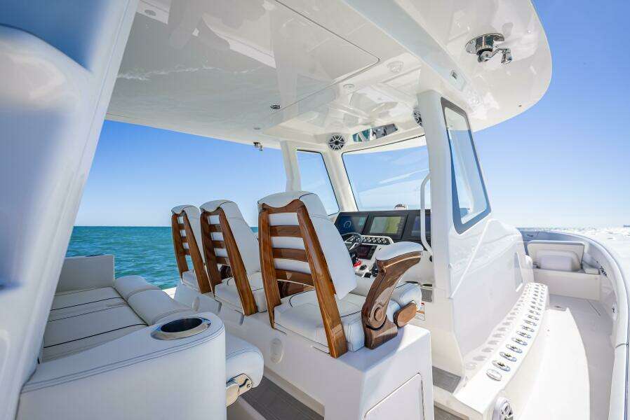 42ft SeaVee Yacht For Sale