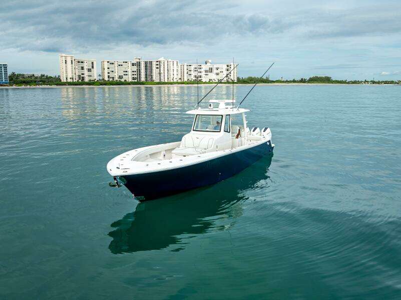 42ft SeaVee Yacht For Sale