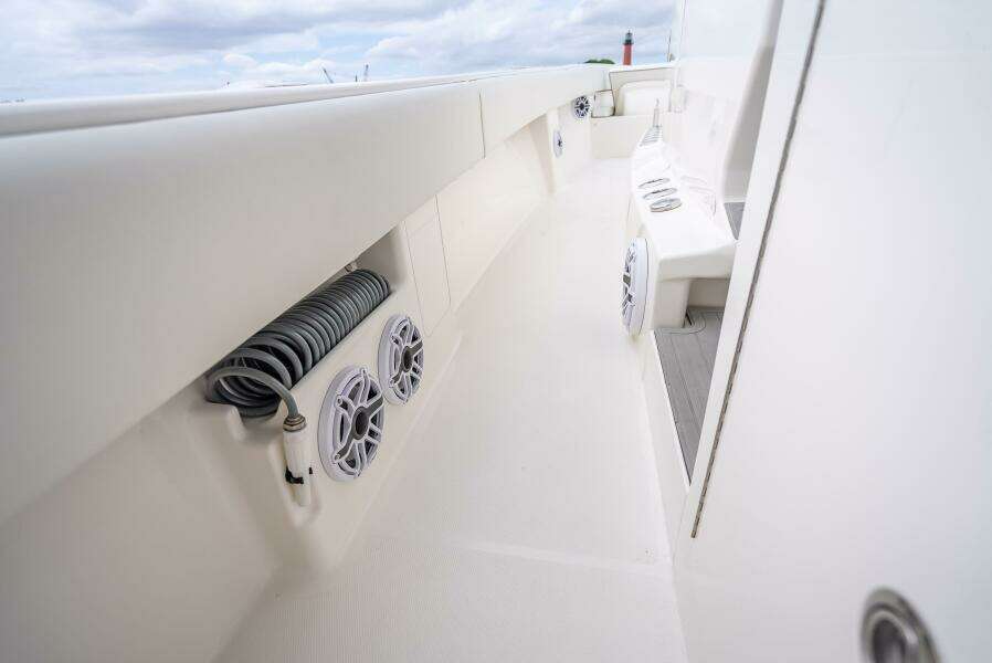 42ft SeaVee Yacht For Sale