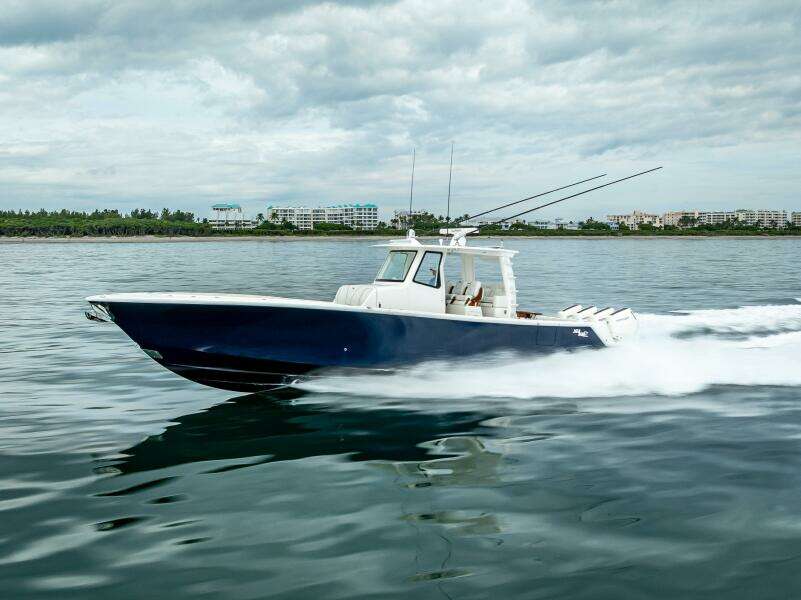 42ft SeaVee Yacht For Sale
