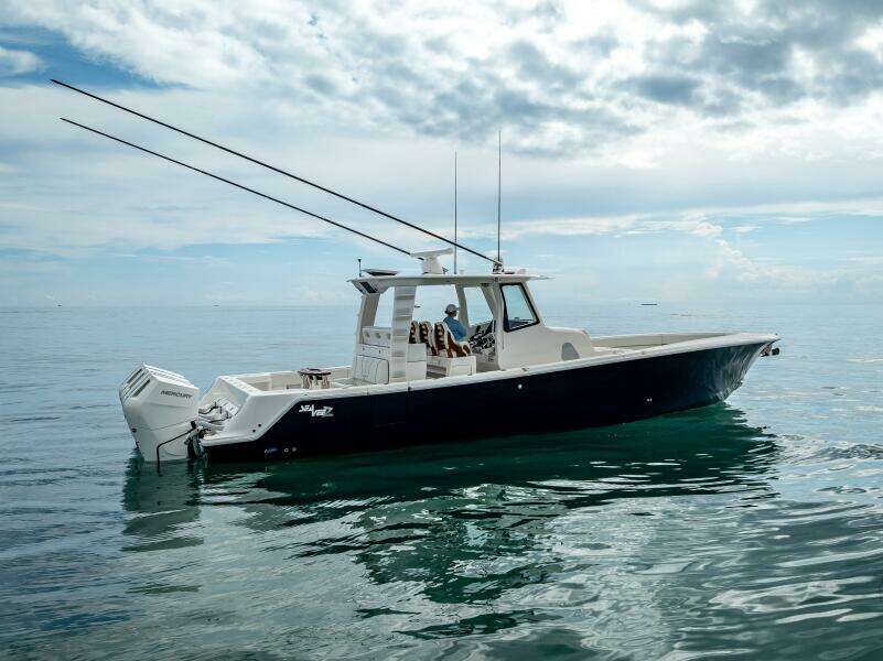 42ft SeaVee Yacht For Sale