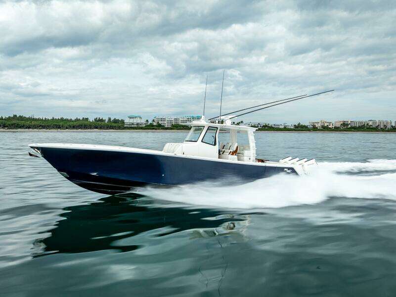 42ft SeaVee Yacht For Sale