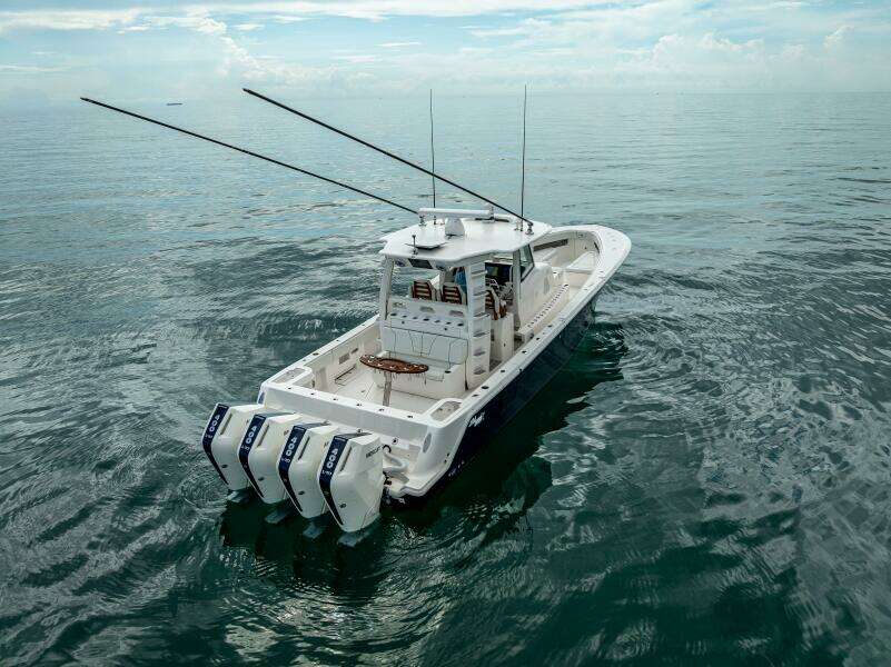 42ft SeaVee Yacht For Sale