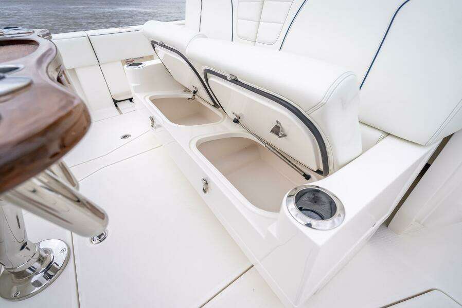 42ft SeaVee Yacht For Sale