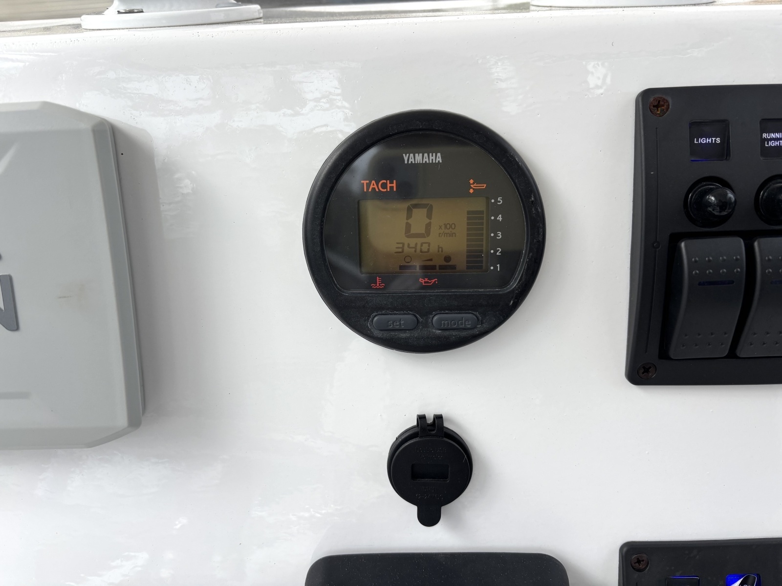 23ft Mako Yacht For Sale