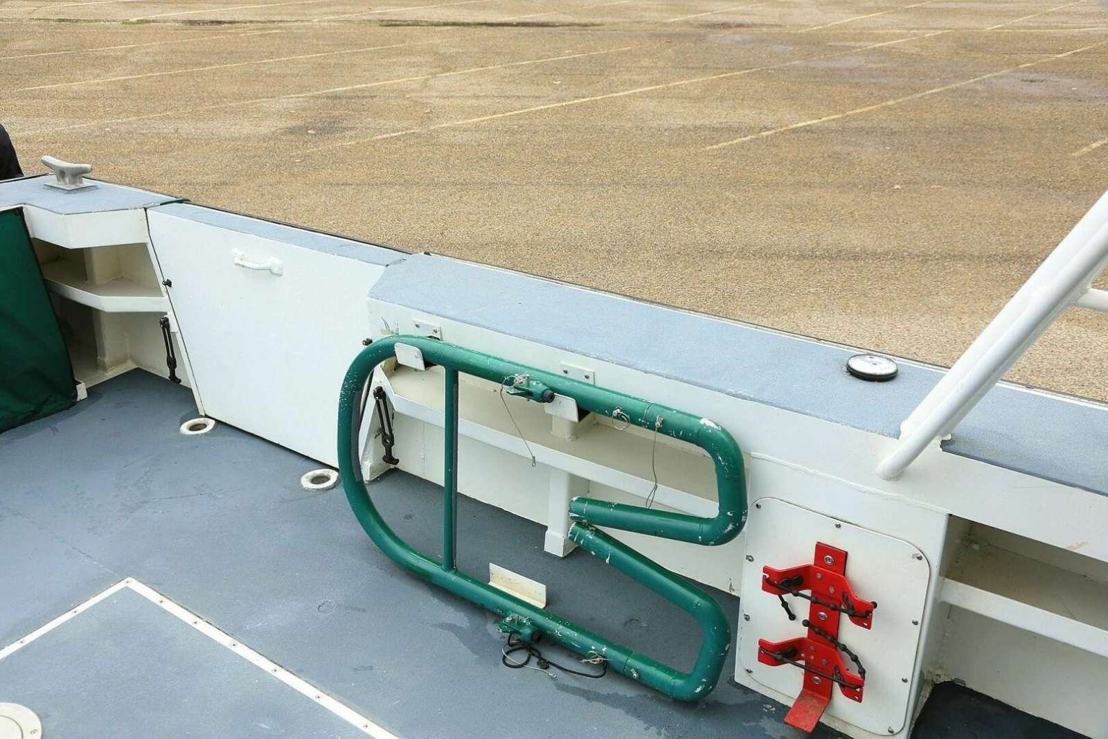 2002 SeaArk 25 V Commander SAMA 1365