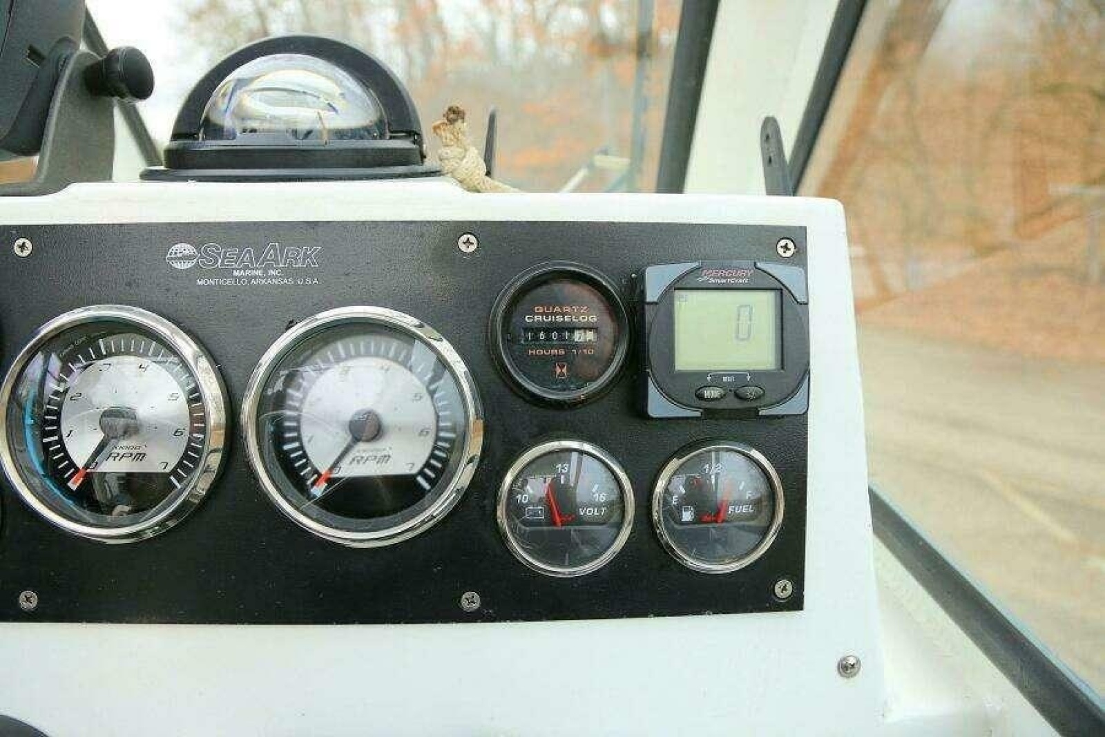 2002 SeaArk DXS 1652 SLD